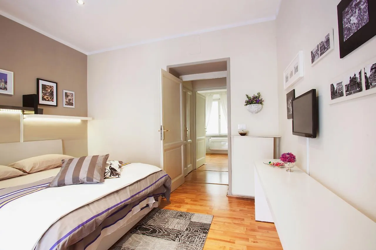 Cultroma B&B 5*, Roma Itália