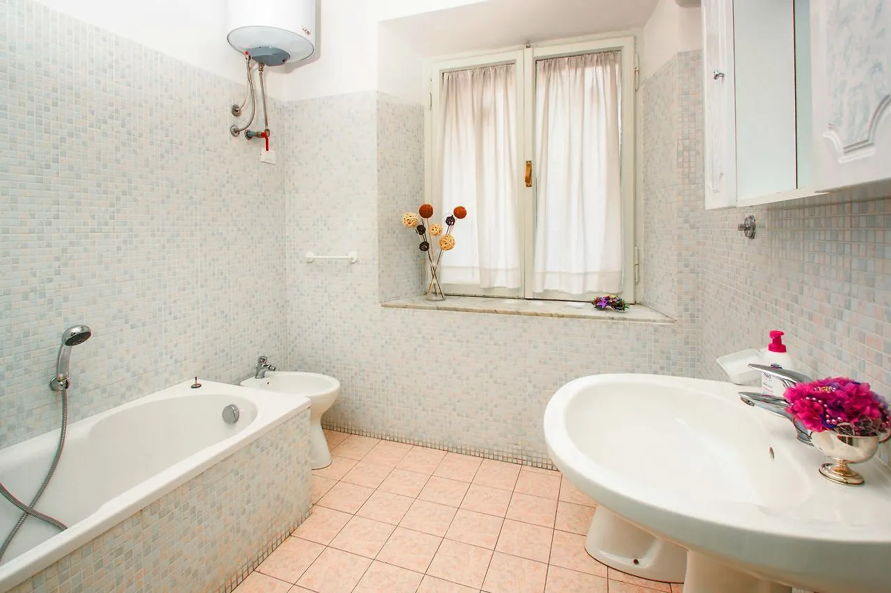 ***** Alojamento de Acomodação e Pequeno-almoço Cultroma B&B Itália